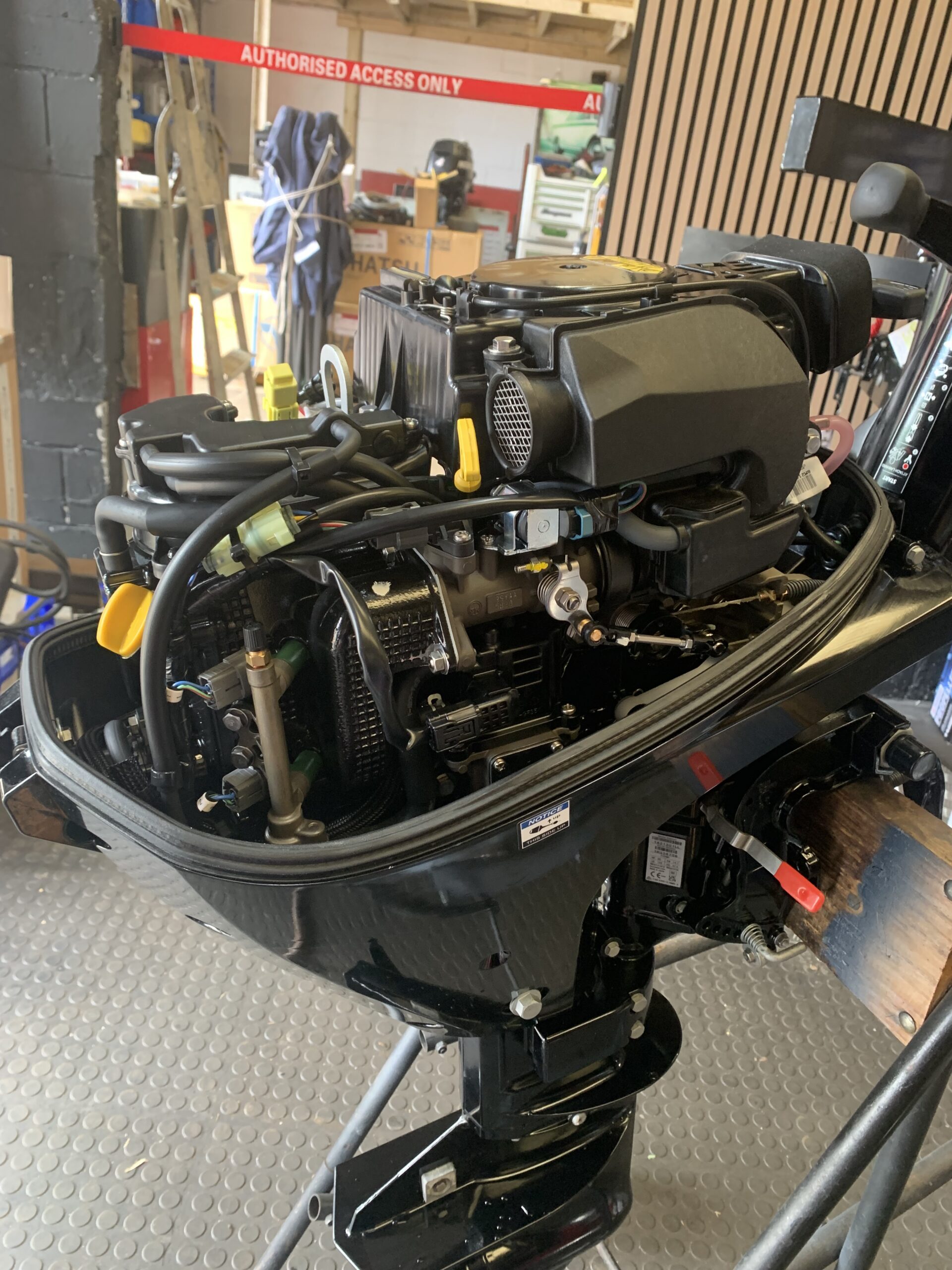 Used Mercury 20hp Short Shaft - Image 2